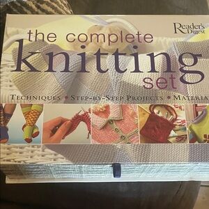 Reader's Digest Knitting Set - Multicolor